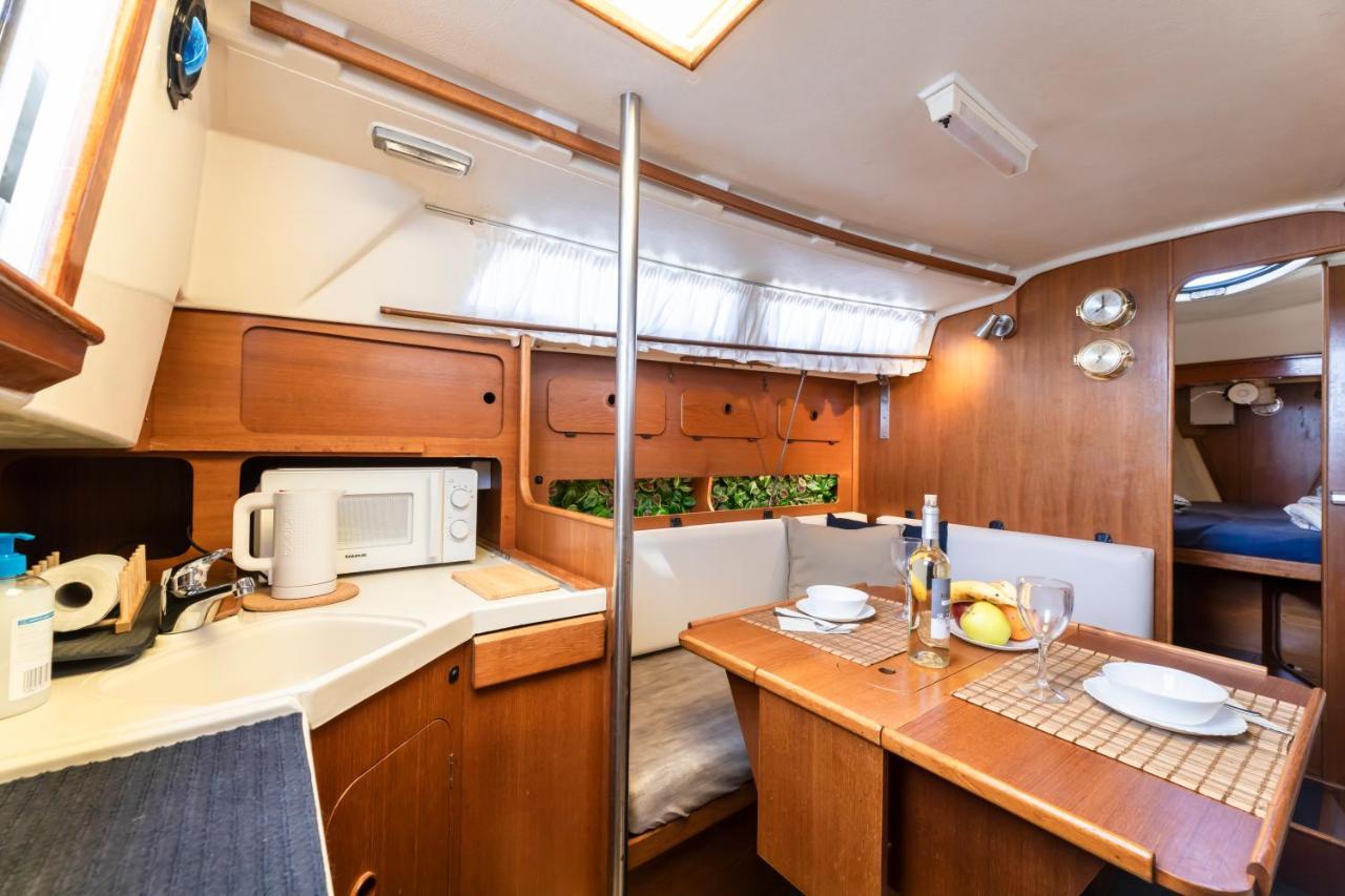 Seaside Chill-Out Stay On A Sail Yacht Puerto Calero Buitenkant foto